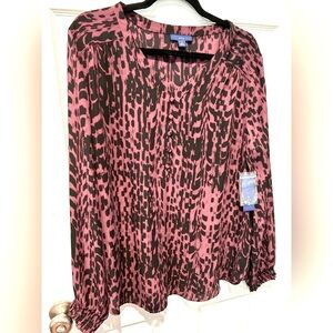 Apt 9 - V neck blouse with faux buttons and elastic cuff detail